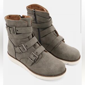 B.O.C Kiley memory Foam Buckle Boot Size 7 NWOT